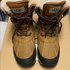 UGG Adirondack boot III